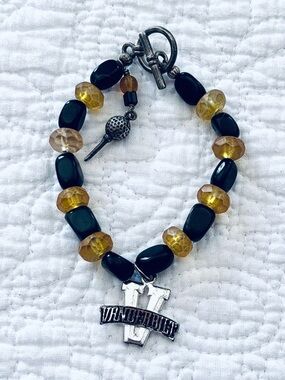 ❗️Vanderbilt Golf Charm Beaded Bracelet in Black and Amber
